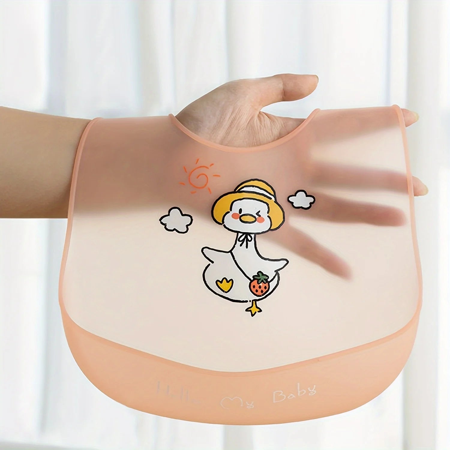 Mess-Free Mealtime Bibs for Happy Little Eaters 🍼🐻